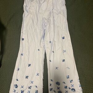 Zara White Pants with Blue Floral Design